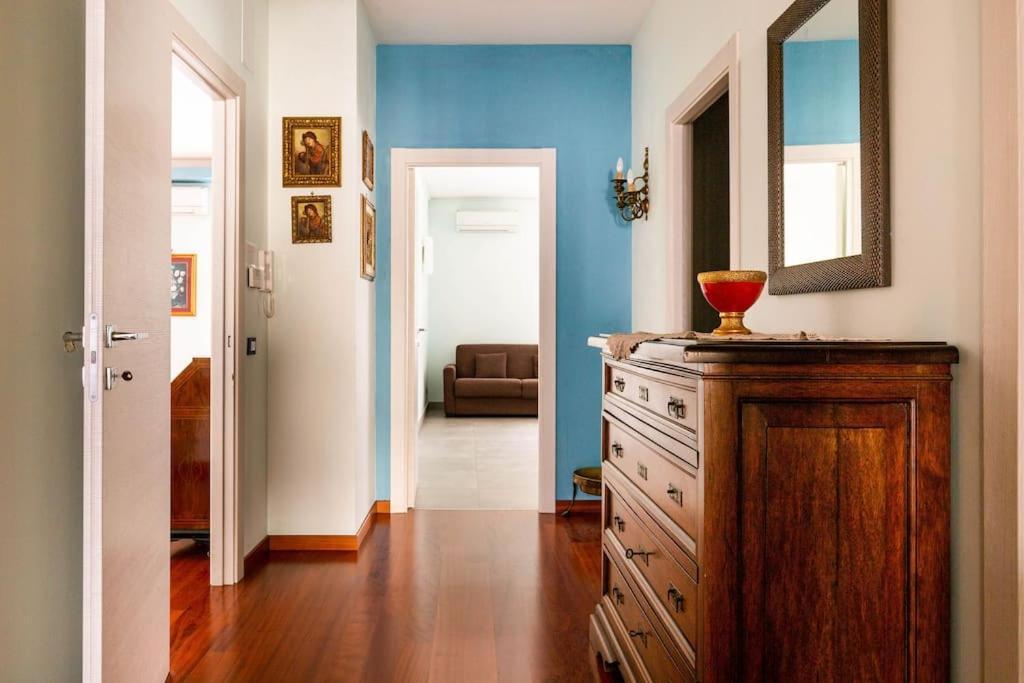 Palermo Old Style - Boutique Apartment With Terrace In Center City Bagian luar foto