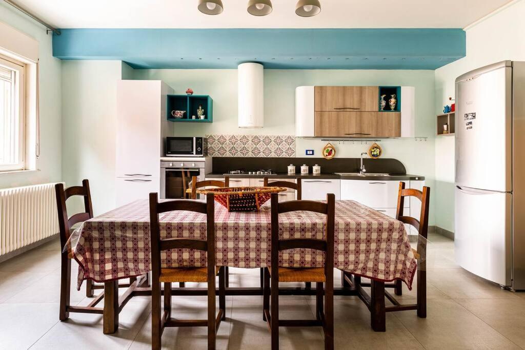 Palermo Old Style - Boutique Apartment With Terrace In Center City Bagian luar foto